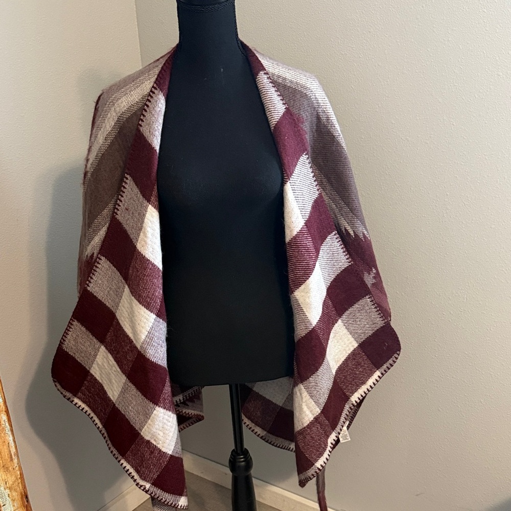 Stylish Burgundy and Gray Poncho